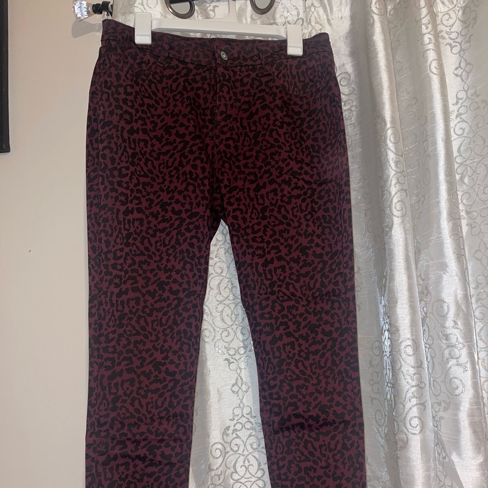 Cheetah print burgundy with black pants
